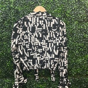 Mila & Honey, Alphabet Black and White Blouse, Women’s Size S